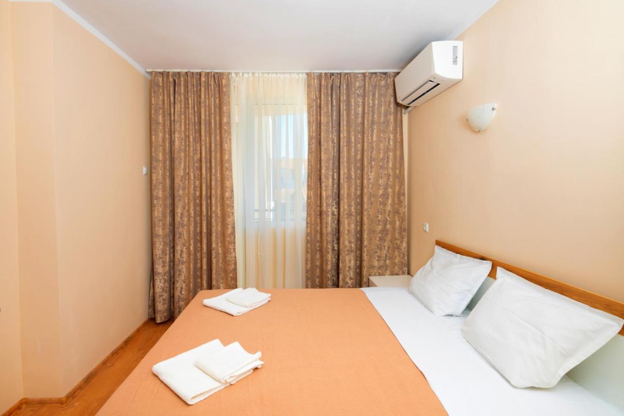 Hotel House With Garden Pomorie Exterior foto