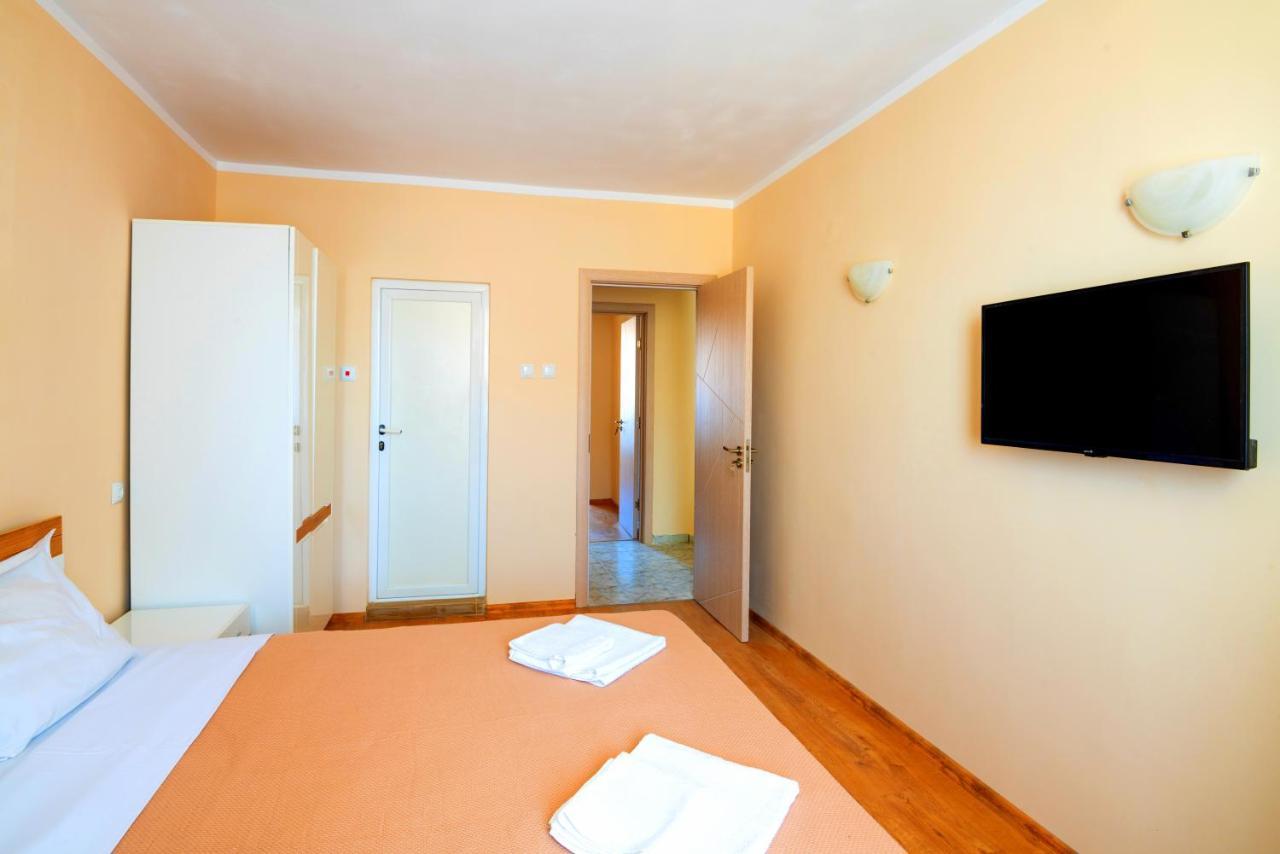 Hotel House With Garden Pomorie Exterior foto