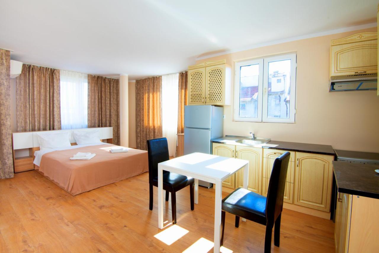 Hotel House With Garden Pomorie Exterior foto