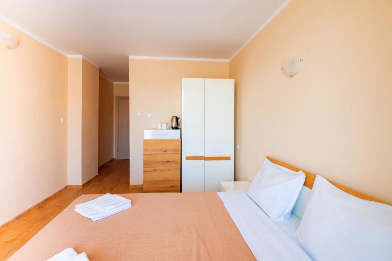 Hotel House With Garden Pomorie Exterior foto